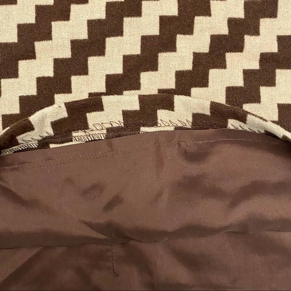 J. Crew Wool Pencil Skirt Knee Length Women's Size 6 Chevron Pattern Brown Cream - Picture 4 of 5